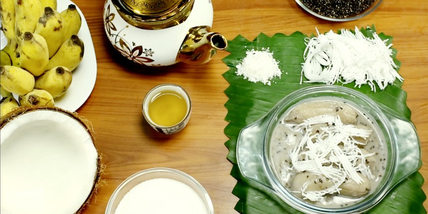 SWEET BANANA WITH COCONUT MILK