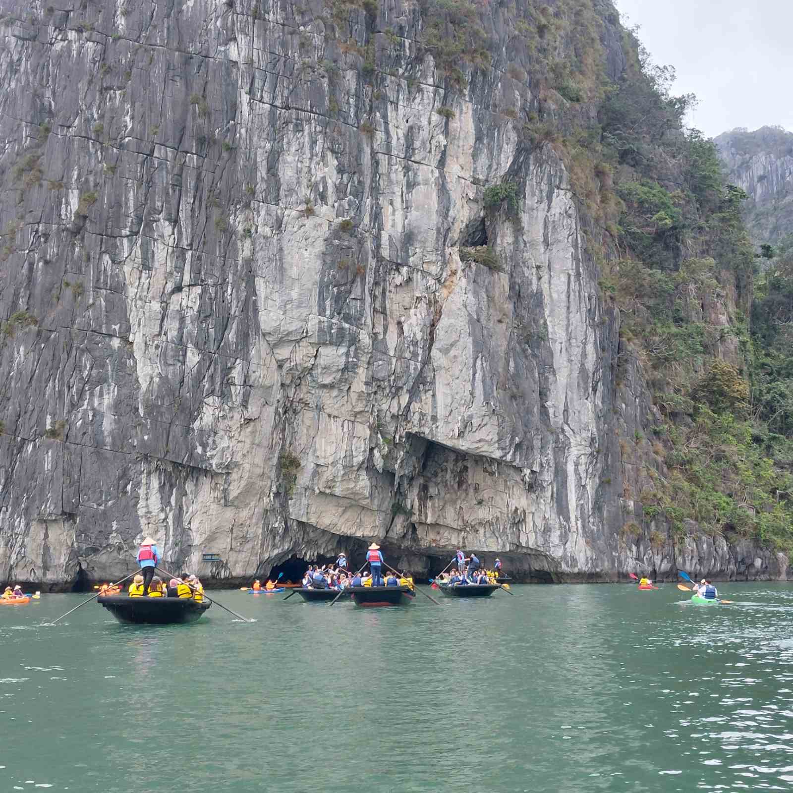 Heading to Lush Bay, a Breathtaking Cave and the Land of Pearl 2