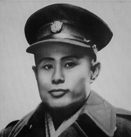 အာဇာနည်ခေါင်းဆောင်ကြီးများ၏ စွမ်းဆောင်မှုနှင့်စိတ်နေသဘောထားများ