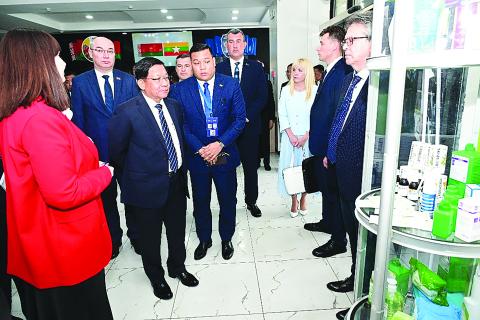 နိုင်ငံ့ကောင်းကျိုး ရည်မျှော်မှန်းလျက် ကြိုးပမ်းခဲ့ပြီ ဘယ်လာရုစ်သို့ရောက်ခဲ့သည် 