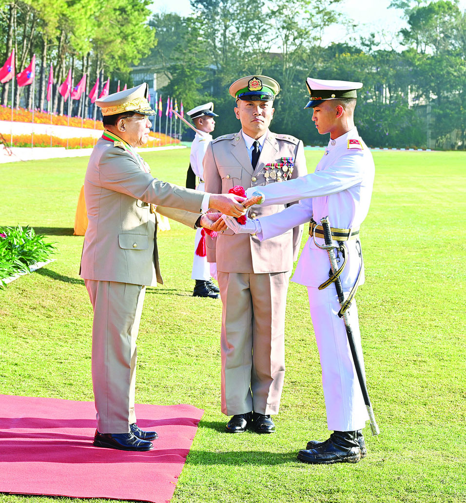 နိုင်ငံတော်စီမံအုပ်ချုပ်ရေးကောင်စီဥက္ကဋ္ဌ တပ်မတော်ကာကွယ်ရေးဦးစီးချုပ် ဗိုလ်ချုပ်မှူးကြီး သတိုးမဟာသရေစည်သူ သတိုးသီရိသုဓမ္မ မင်းအောင်လှိုင် စစ်တက္ကသိုလ် ဗိုလ်လောင်းသင်တန်းအမှတ်စဉ်(၆၆) သင်တန်းဆင်းဂုဏ်ပြုစစ်ရေးပြအခမ်းအနားသို့ တက်ရောက် မိန့်ခွန်းပြောကြား