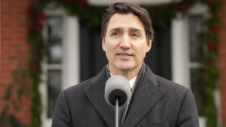 ကနေဒါဝန်ကြီးချုပ် Justin Trudeau သည် ရာထူးမှ နှုတ်ထွက်ရန် ကြေညာ