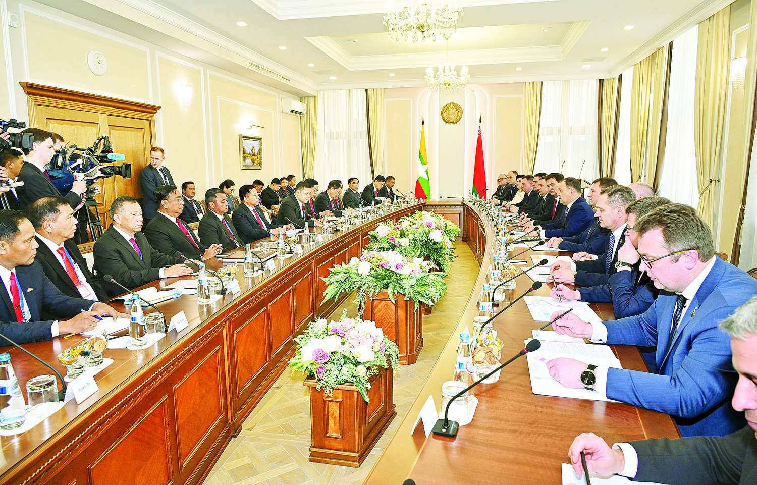 SAC Chair PM Senior General Min Aung Hlaing receives Belarusian Prime Minister