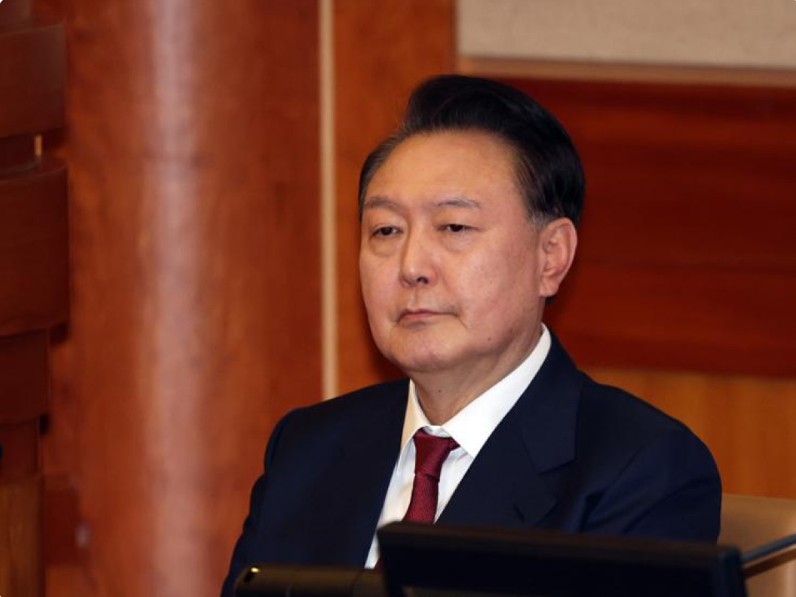 သမ္မတယွန်းဆက်ယိုးလ်အား ဖမ်းဆီးထိန်းသိမ်းခြင်းကို ပယ်ဖျက်ရန် တောင်ကိုရီးယား တရားရုံးဆုံးဖြတ်