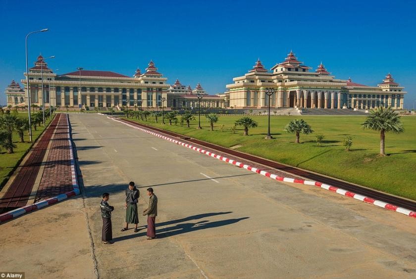 နေပြည်တော် တည်ဆောက်ရေးတွင် ပါဝင်ခဲ့ကြသည့် ကုမ္ပဏီများအနေဖြင့် နေပြည်တော်စည်ပင်သာယာရေးကော်မတီသို့ ဆက်သွယ်ရန် ကြေညာ