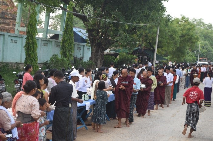 တံတားဦးခရိုင်/ မြို့နယ်တို့စုပေါင်းပြီး ကဆုန်လပြည့်(ဗုဒ္ဓနေ့)တွင် သံဃာ(၁၀၈) ပါး အား ဆွမ်းလောင်းလှူပွဲကျင်းပ