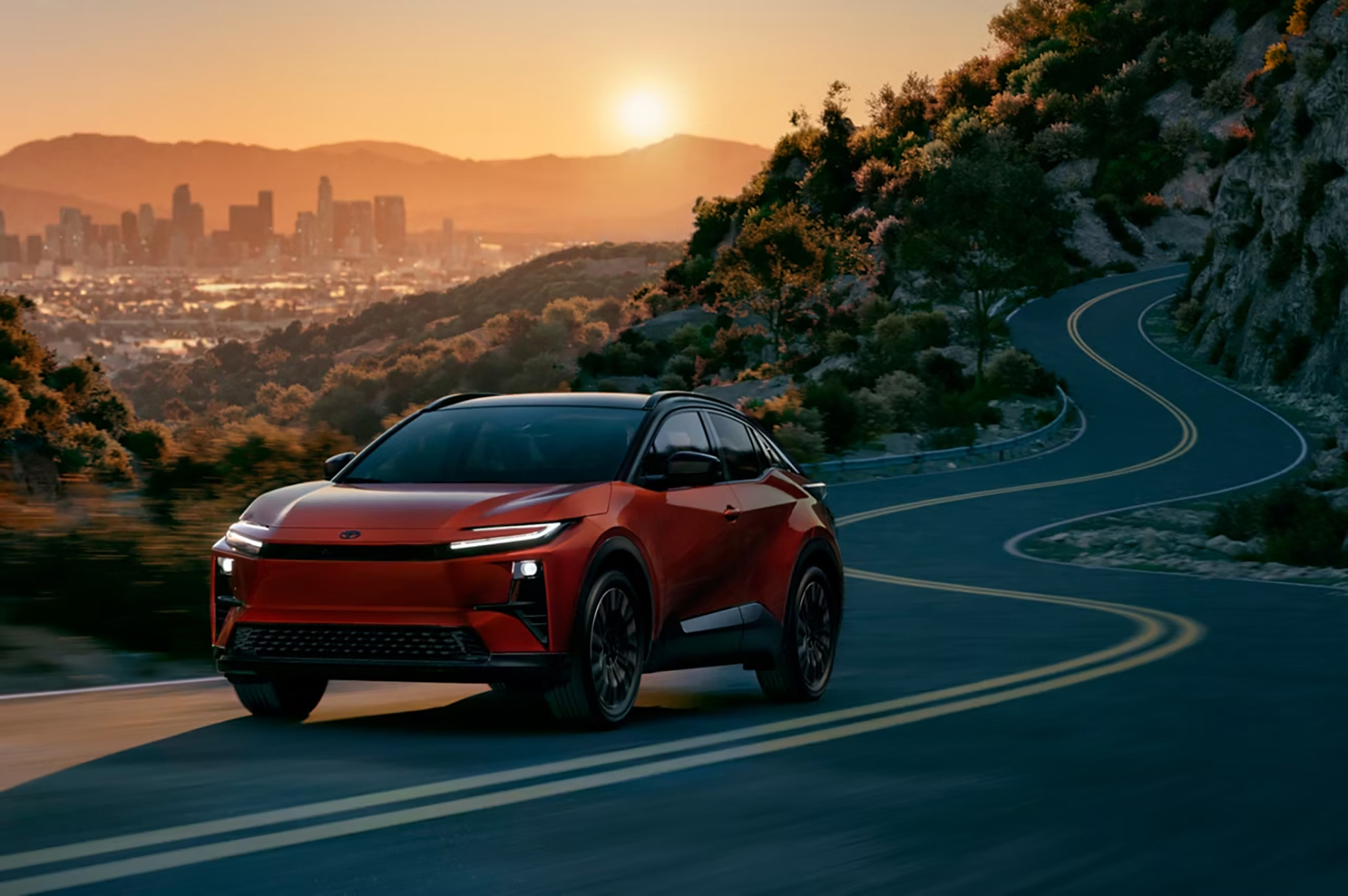 မြောက်အမေရိကအတွက် 2026 C-HR EV ကို မိတ်ဆက်လိုက်တဲ့ တိုယိုတာ