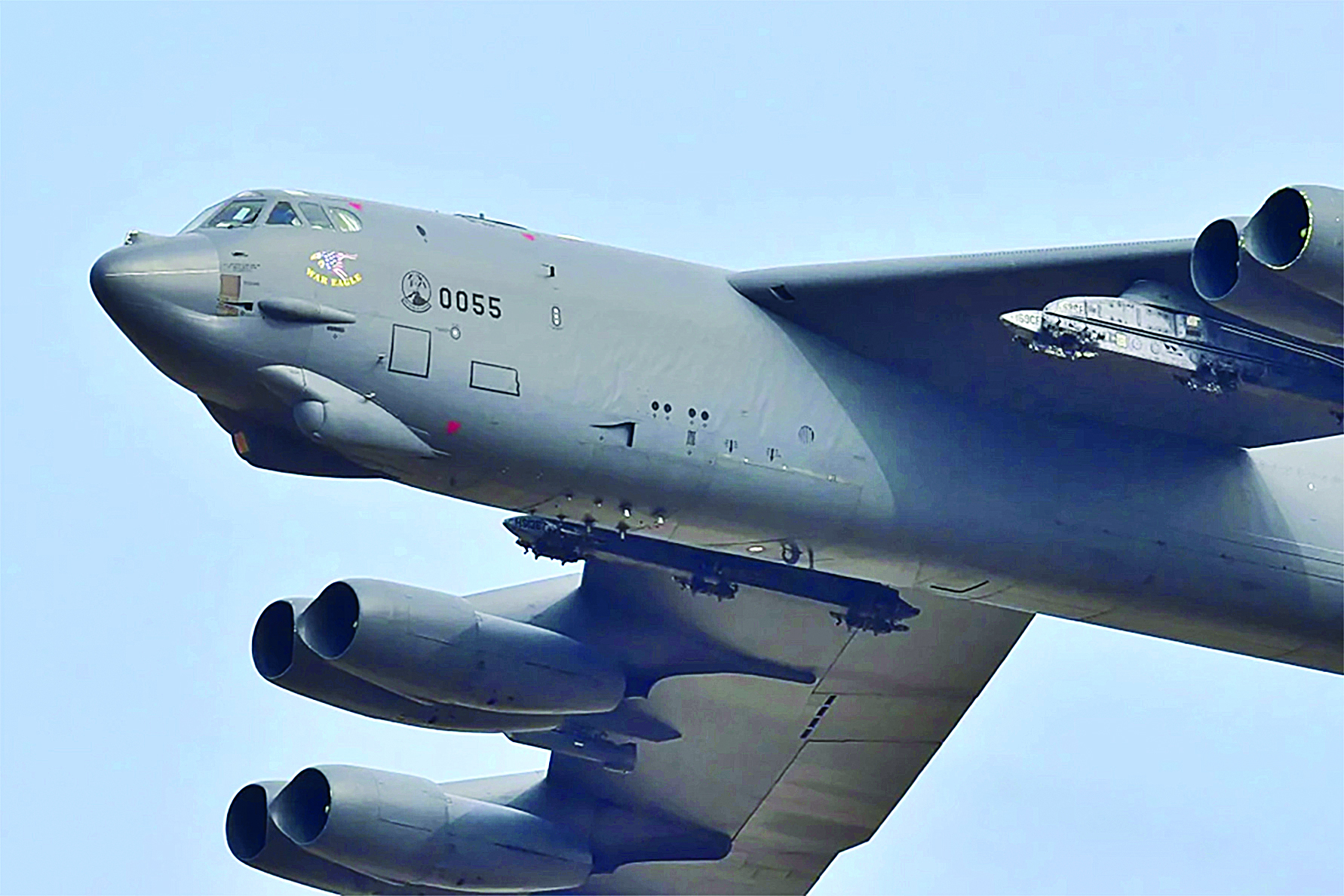 F-35 နှင့် B-2 တို့ထက် စစ်အေးကာလ လက်ကျန် B-52 က ပိုမိုအန္တရာယ်များဟု တရုတ်သုတေသန အဖွဲ့သတ်မှတ်