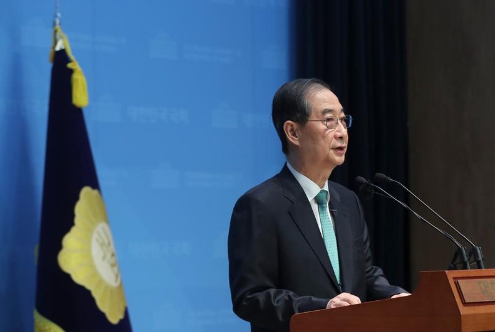 Han Duck-soo တောင်ကိုရီးယား သမ္မတအသစ် ရွေးကောက်ပွဲတွင် ပါဝင်ယှဉ်ပြိုင်မည်ဟု ကြေညာ