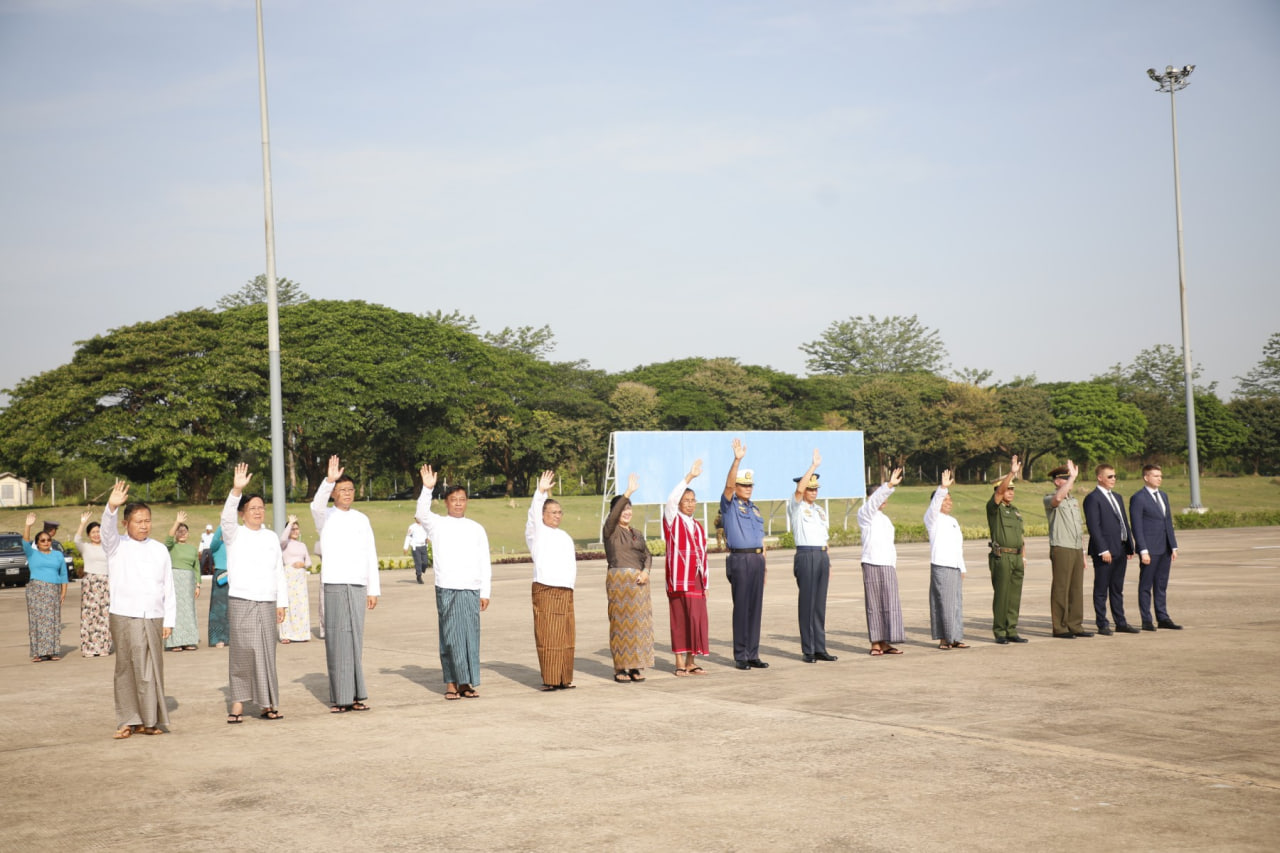 နိုင်ငံတော်စီမံအုပ်ချုပ်ရေးကောင်စီဥက္ကဋ္ဌ နိုင်ငံတော်ဝန်ကြီးချုပ် ဗိုလ်ချုပ်မှူးကြီး မင်းအောင်လှိုင် ဦးဆောင်သည့် မြန်မာအဆင့်မြင့်ကိုယ်စားလှယ်အဖွဲ့ မဟာမျိုးချစ်စစ်ပွဲကြီးအောင်ပွဲ နှစ် (၈ဝ) ပြည့် အထိမ်းအမှတ် စစ်ရေးပြအခမ်းအနားသို့ တက်ရောက်ရန် ရုရှားဖက်ဒရေးရှင်းနိုင်ငံသို့ထွက်ခွာ