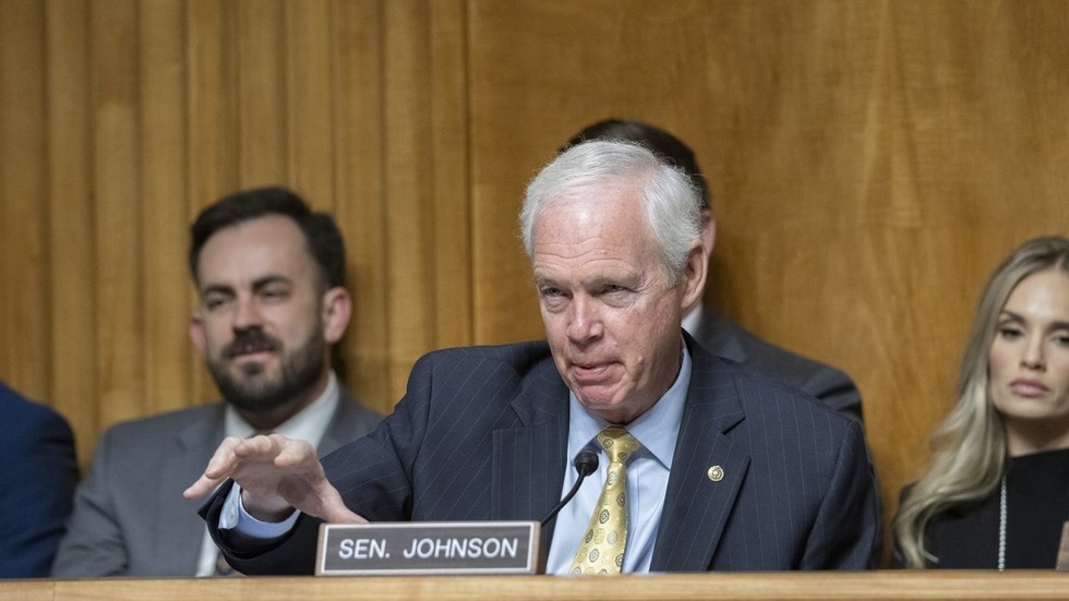 US Senate သည် ဘိုင်ဒင် လက်ထက်တွင် တိုင်းပြည်ကို အမှန်တကယ် မည်သူက ဦးဆောင်ခဲ့သည်ကို စုံစမ်းစစ်ဆေးမည်