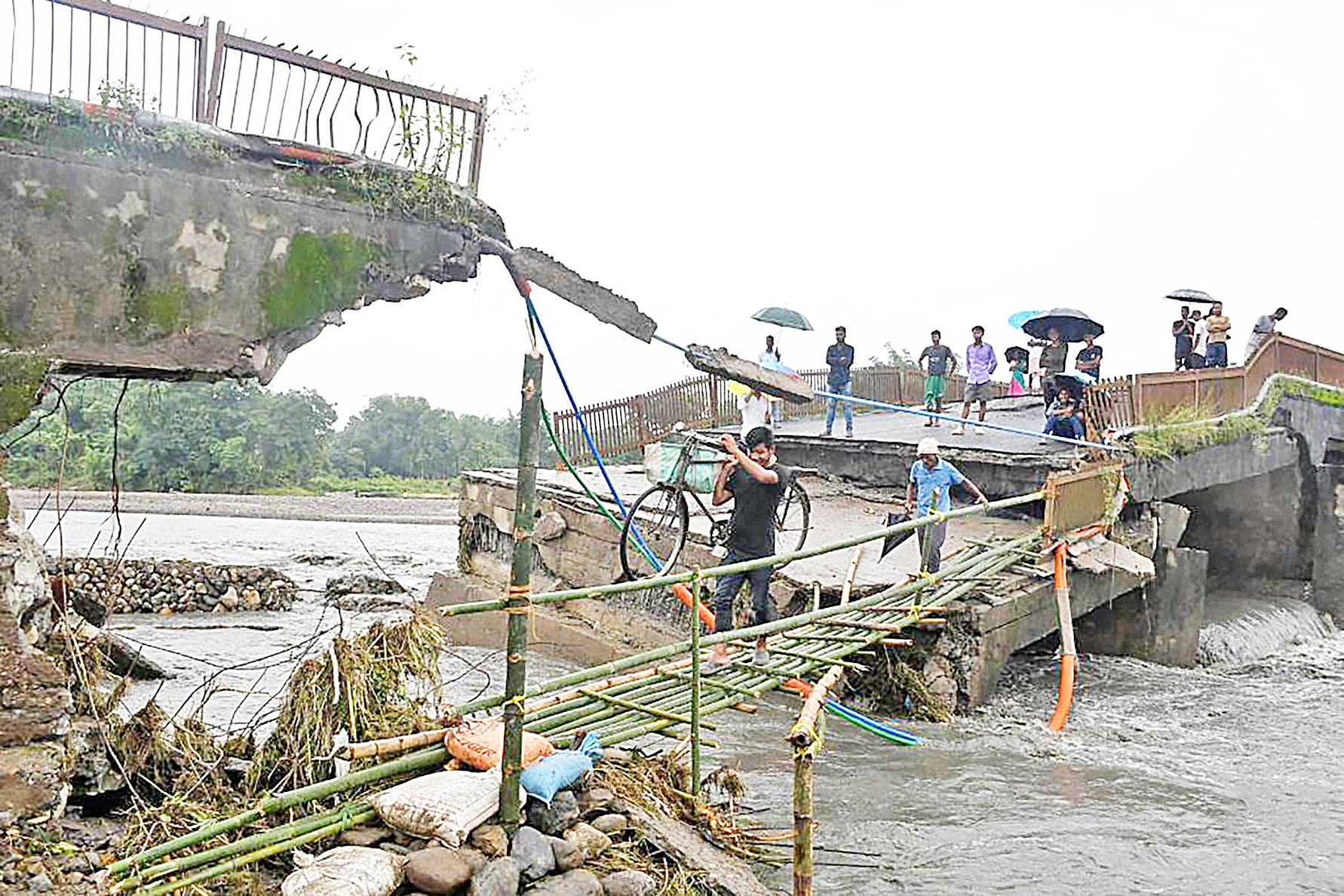 အိန္ဒိယနိုင်ငံ အရှေ့မြောက်ပိုင်းရှိ အာသံပြည်နယ်၌ ရေကြီးမှုကြောင့် လူဦးရေငါးသိန်းကျော် ရေဘေးဒုက္ခသင့်