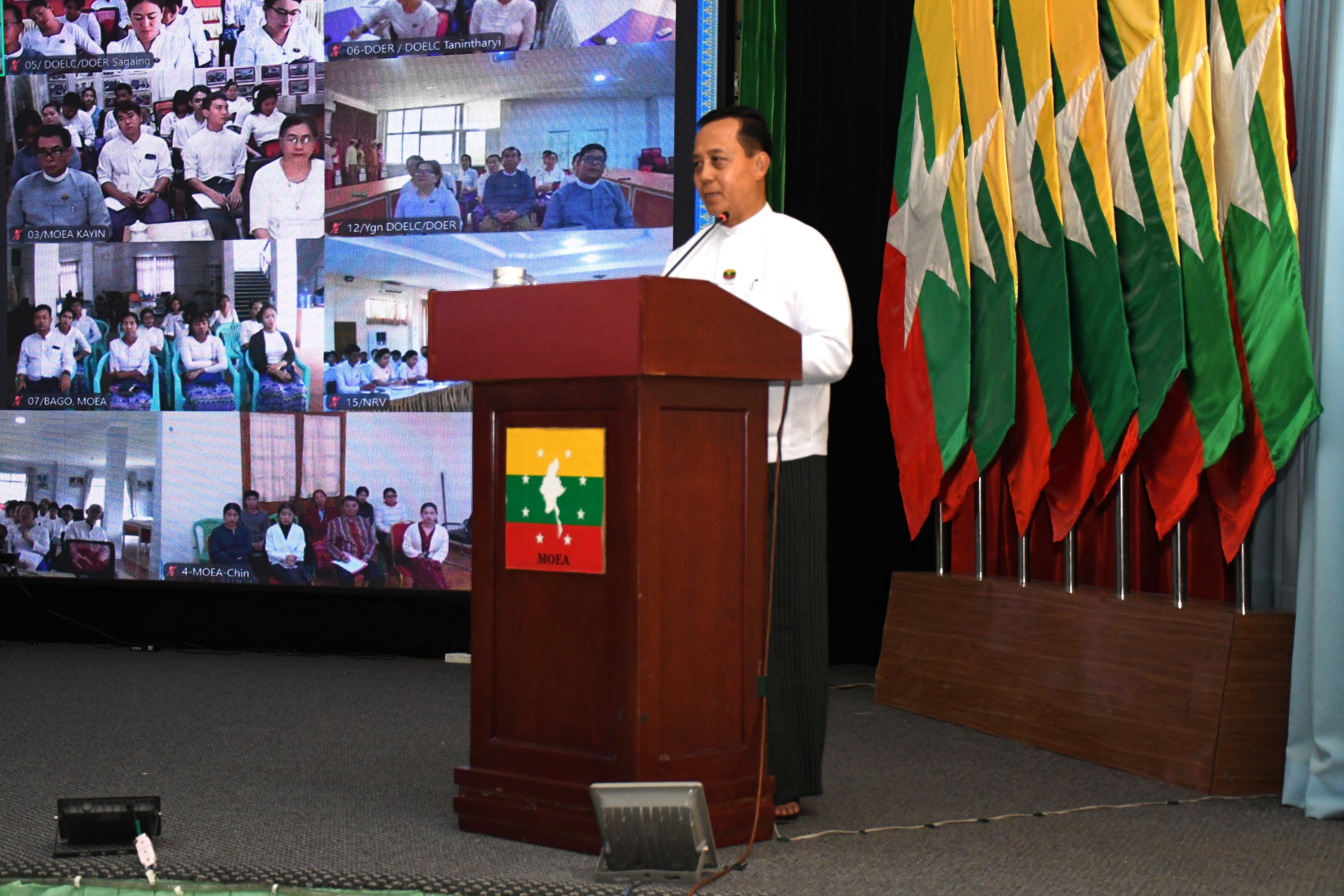 တိုင်းရင်းသားလူမျိုးများရေးရာဝန်ကြီးဌာန Artificial Intelligence (AI) (ဉာဏ်ရည်တု) နည်းပညာ အသိပညာပေးဆွေးနွေးပွဲ အခမ်းအနားကျင်းပ 