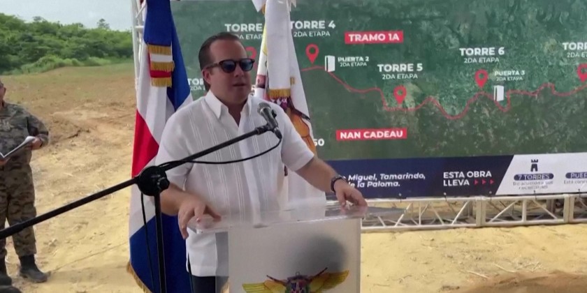 Dominican Republic begins expanding Haiti border wall