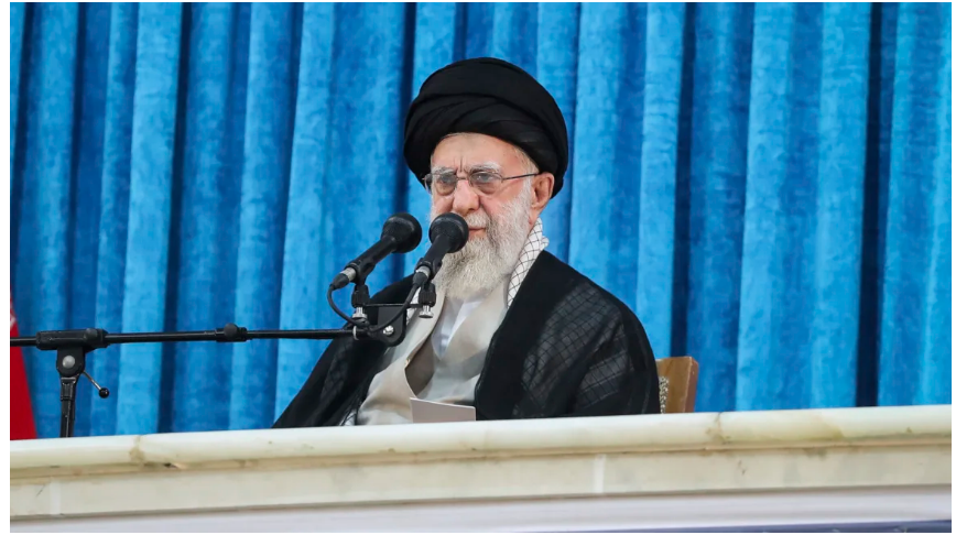 အီရန်နိုင်ငံ၏ အမြင့်ဆုံးခေါင်းဆောင် Ayatollah Ali Khamenei က အမေရိကန်၏ နျူကလီးယား အဆိုပြုချက်ကို ပြင်းပြင်းထန်ထန် ဝေဖန်ပြီး ယူရေနီယမ်ကို ဆက်လက် ထပ်တိုးသန့်စင်သွားမည်ဟု ပြောကြားခဲ့