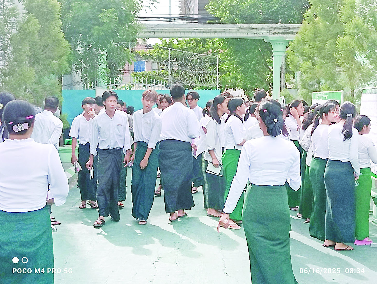 မန္တလေးတိုင်းဒေသကြီးအတွင်း ၂၀၂၅ ခုနှစ် တက္ကသိုလ်ဝင်စာမေးပွဲ ပြန်လည်ကျင်းပ