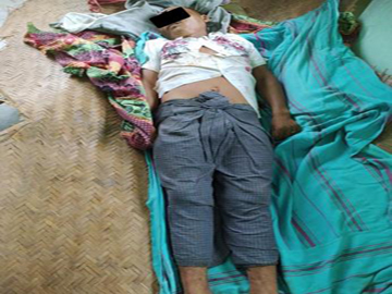 မကွေးတိုင်းဒေသကြီး၊ ဆင်ပေါင်ဝဲမြို့နယ်၌ PDF အမည်ခံ အကြမ်းဖက်သမားများက လုပ်ကြံသတ်ဖြတ် မှုကြောင့် အပြစ်မဲ့ အရပ်သားပြည်သူ နှစ်ဦး သေဆုံးမှုမှတ်တမ်းဓာတ်ပုံ။