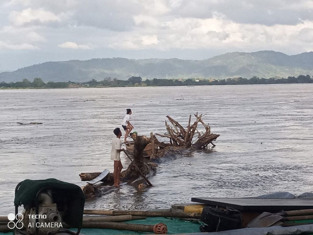 မြစ်ကြီးနားတွင် ဧရာဝတီမြစ်ရေ တစ်ပေကျော် ပြန်တက်လာ