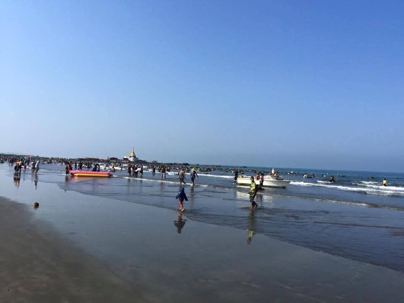 ဟိုင်းကြီးကျွန်းမြို့ရှိ ငွေတောင်ကမ်းခြေသို့ ခရီးသွားဧည့်သည် (၃၇,၅၆၆) ဦးထိ လာရောက်လည်ပတ်ခဲ့