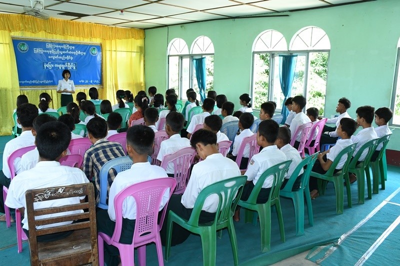 လူထုအခြေပြုဗဟိုဌာနတွင် စာဖတ်ရှိန်မြင့်မားရေး၊ အချိန်ကို အကျိုးရှိစွာ အသုံးချနိုင်ရေး ပုံပြော၊ ကဗျာရွတ်ပြိုင်ပွဲ နှင့် နံရံကပ်စာစောင် ပြပွဲကျင်းပ