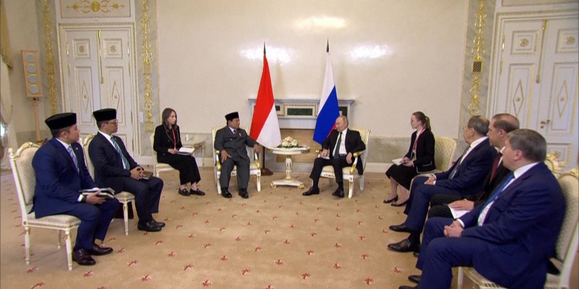 Indonesia's Prabowo meets Putin to deepen ties with Russia