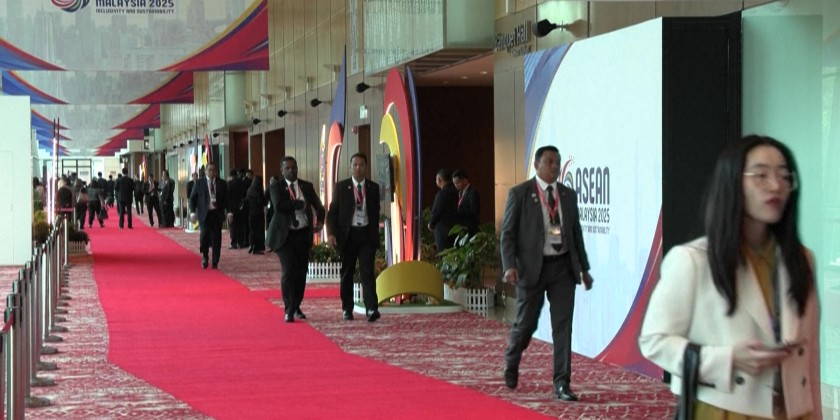 Russian Foreign Minister Sergei Lavrov arrives at ASEAN summit