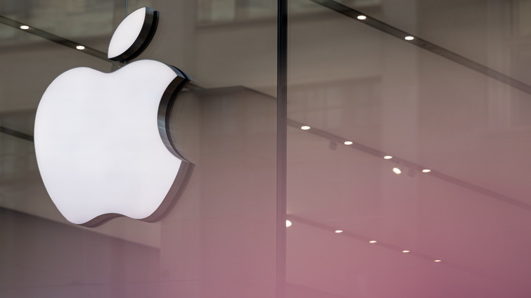 ပူတင်က Apple ကို ဖိအားပေးနိုင်ရေး စတင်ဆောင်ရွက်