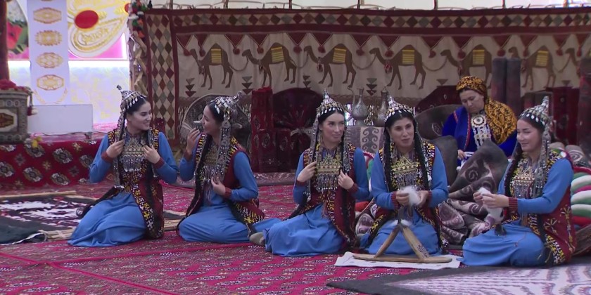 Final of the koshma making contest held in Turkmenistan
