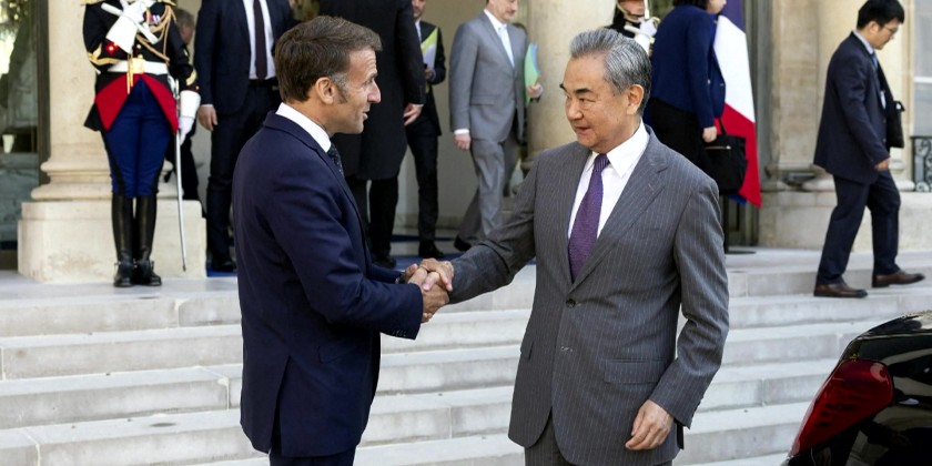 French President meets Chinese Foreign Minister