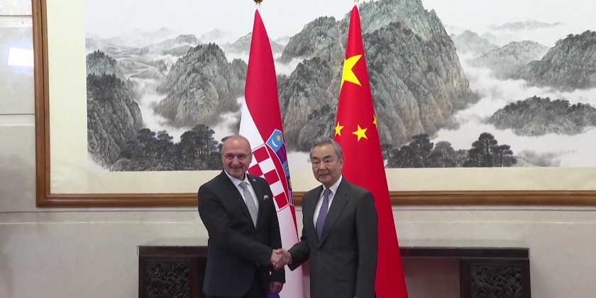Chinese & Croatian FMs hold talks in Beijing