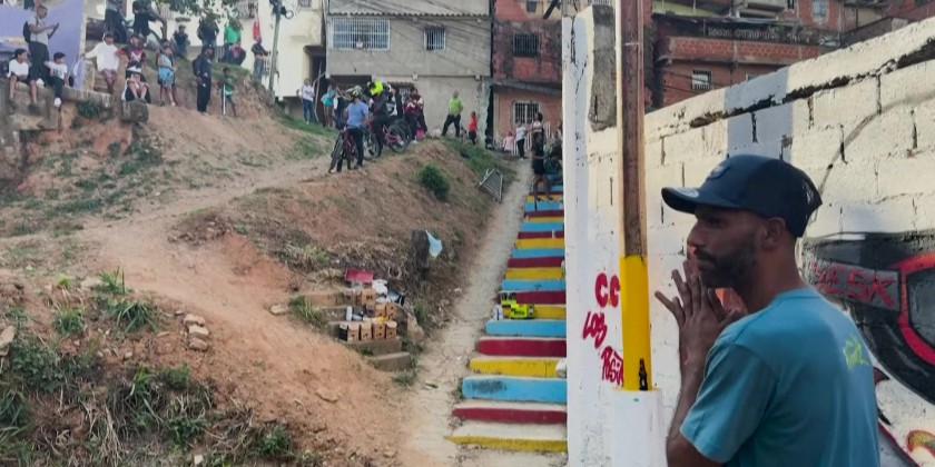 Downhill bike race takes over Caracas' former violence hotspot