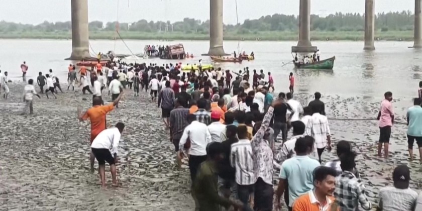 Bridge collapse kills at least 9 in India's Gujarat