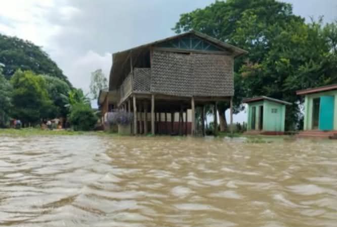 ဧရာဝတီမြစ်ရေဝင်ရောက်မှုကြောင့် စာသင်ကျောင်း ၆ ကျောင်း ယာယီပိတ်ထားရ