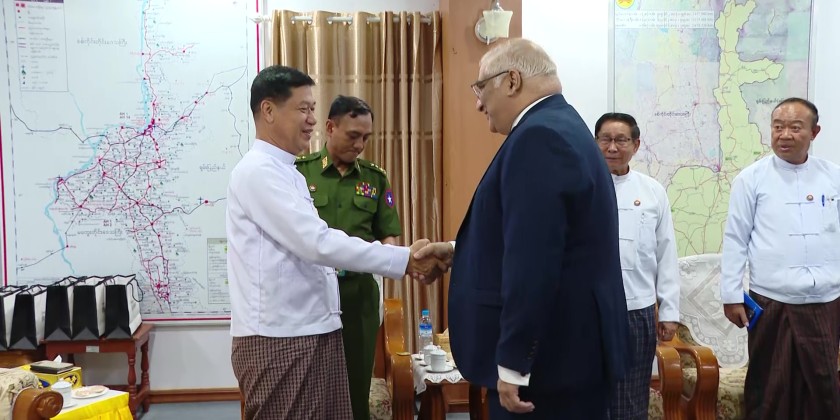 Humanitarian Assistance : Pakistan Embassy donates relief items in Mandalay