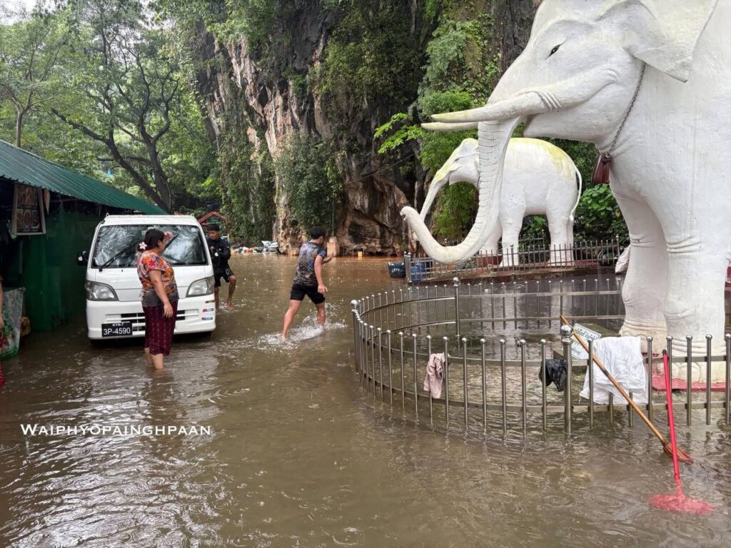 သံလွင်မြစ်ရေ ဘားအံမြို့၏ စိုးရိမ်ရေအမှတ်ကို ကျော်လွန်ကာ မြို့အနှံ့နီးပါး ရေကျော်နေ