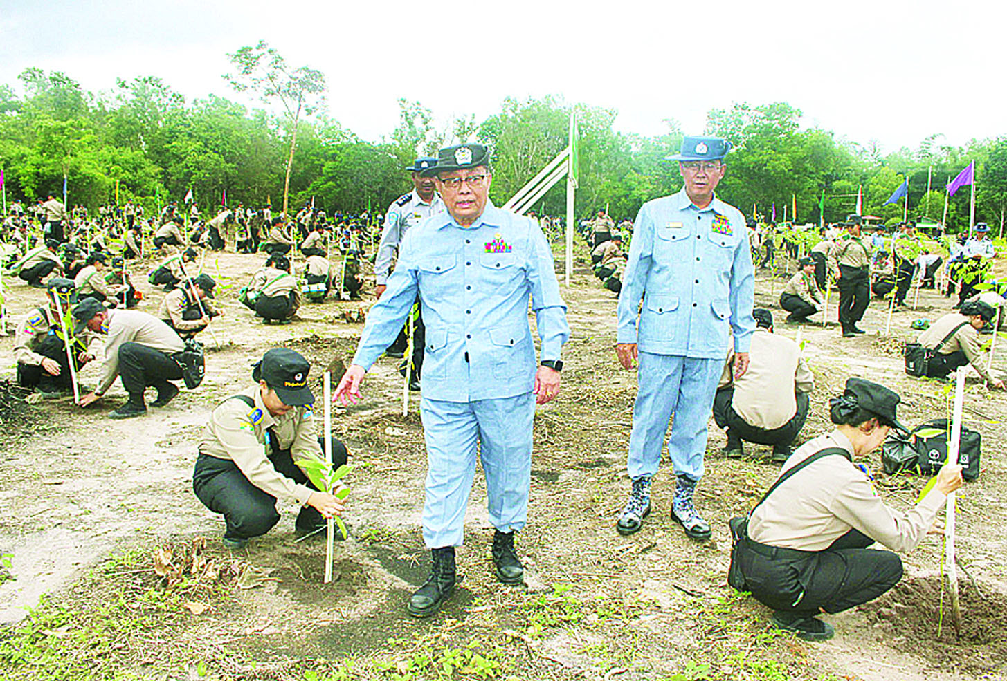 နိုင်ငံ့ဝန်ထမ်းတက္ကသိုလ် (အောက်မြန်မာပြည်) မိုးရာသီသစ်ပင်စိုက်ပွဲတော်ကျင်းပ