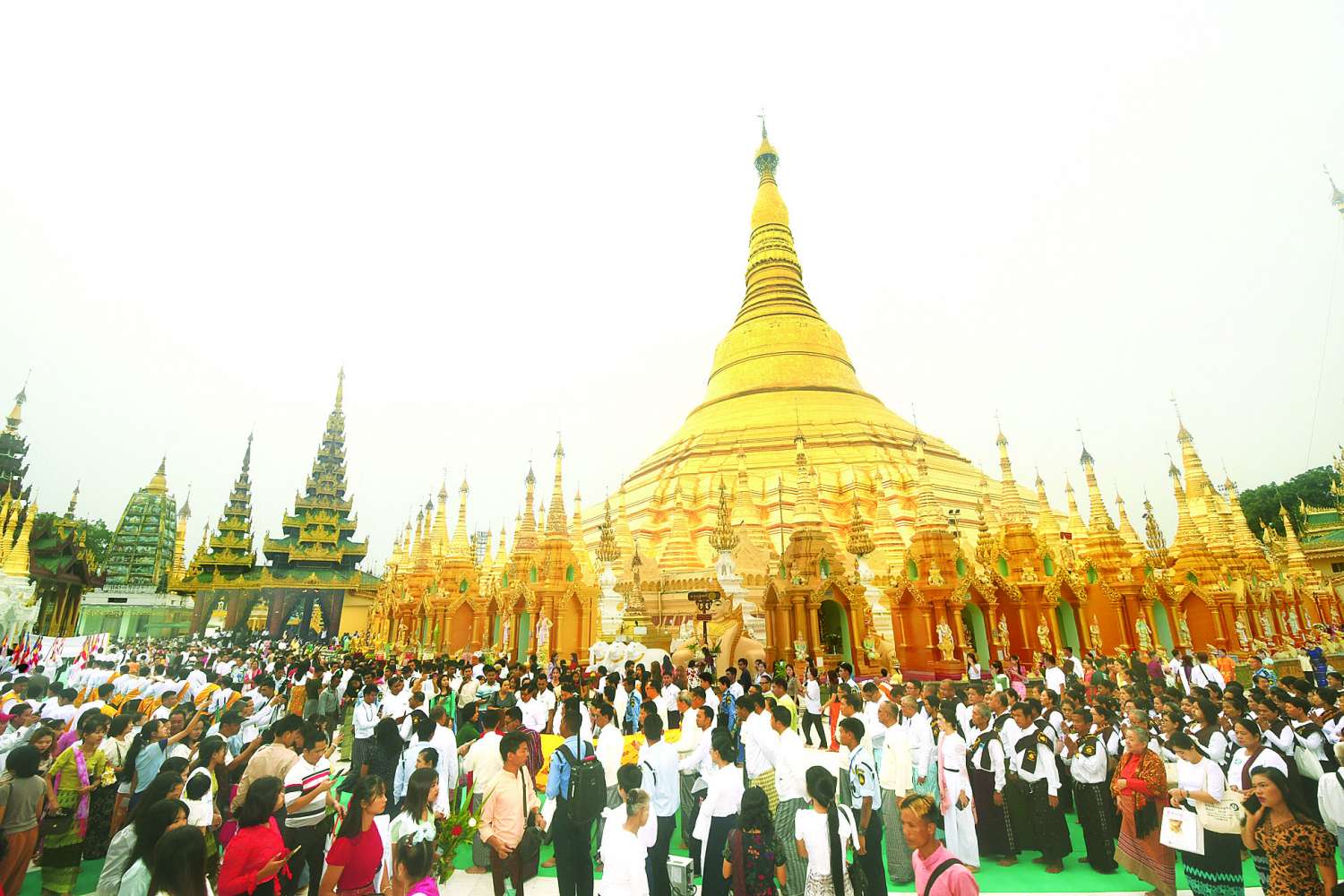 Devotees flock to Yangon pagodas for Waso Full Moon Day