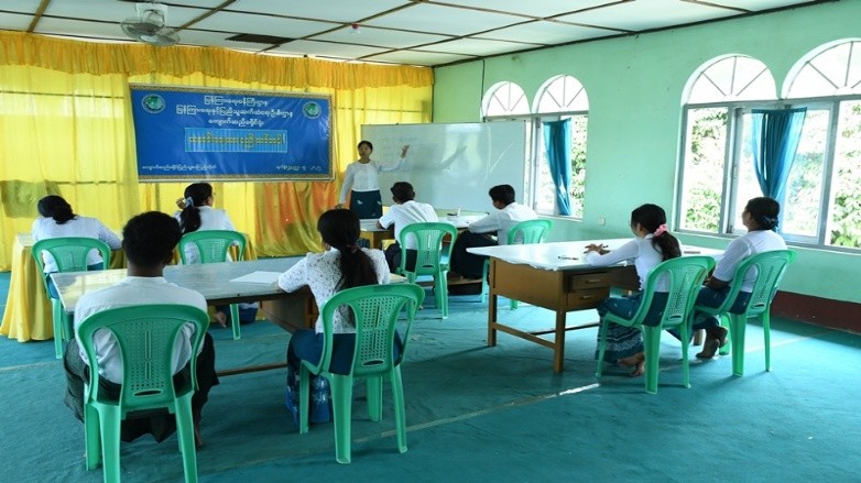 ကျောက်ဆည်ခရိုင် လူထုအခြေပြုဗဟိုဌာနတွင် သတင်းရေသားနည်းအကြောင်းများ သင်ကြားပေးလျက်ရှိ