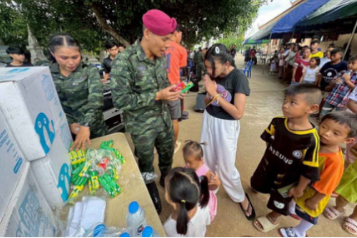 ထိုင်းအစိုးရက နယ်စပ်မှ ဒေသခံပြည်သူများအတွက် သက်သာ ချောင်ချိရေး အစီအစဉ်များပေးအပ်