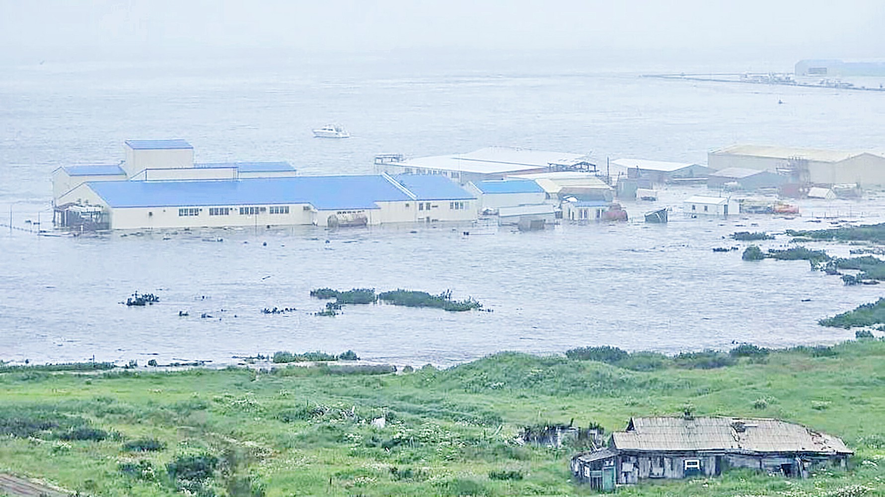 ရုရှားနိုင်ငံ ကမ်ချက်ကာကျွန်းဆွယ်ကမ်းလွန်တွင် ပြင်းအား ၈ ဒသမ ၈ စကေးရှိ ငလျင်လှုပ်ခတ်ပြီး ဆူနာမီလှိုင်းများရိုက်ခတ်