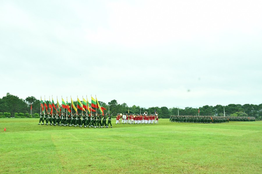 နိုင်ငံတော်ကာကွယ်ရေးနှင့် လုံခြုံရေးတာဝန်များကို စွမ်းစွမ်းတမံတာဝန်ထမ်းဆောင်ကြမည့် နိုင်ငံ့သားကောင်းများ၏ ပြည်သူ့စစ်မှုထမ်းသင်တန်းအမှတ်စဉ် (၁၃) သင်တန်းဆင်းပွဲများ ကျင်းပပြုလုပ်