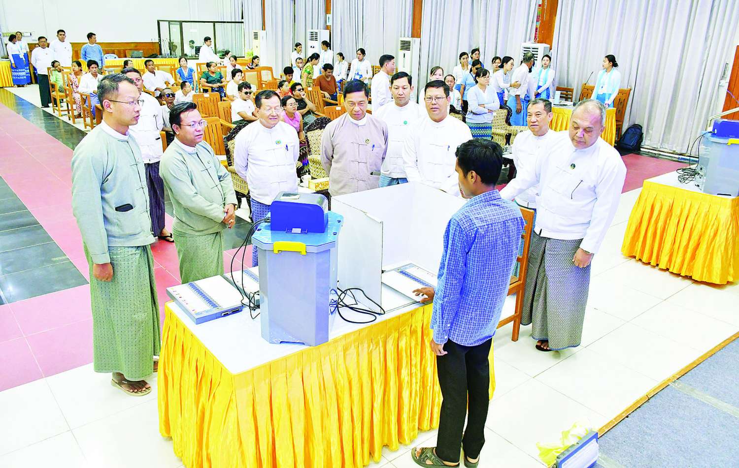မသန်စွမ်းသူများကိုယ်တိုင် ဆန္ဒမဲပေးနိုင်ရေး အသိပညာပေးခြင်းနှင့် မြန်မာအီလက်ထရောနစ်မဲပေးစက် လက်တွေ့စမ်းသပ်အသုံးပြုခြင်းအစီအစဉ်ကျင်းပ