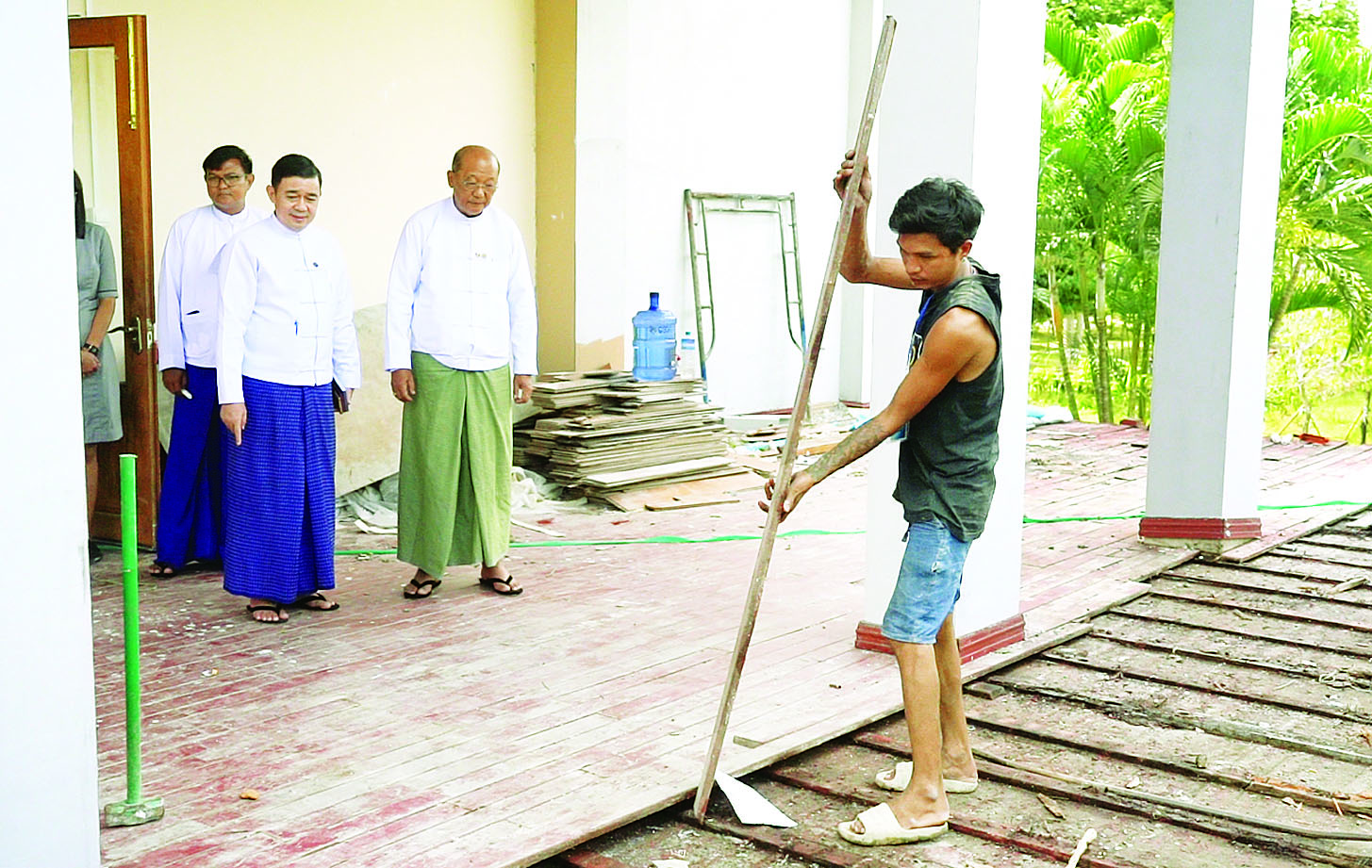 ဟိုတယ်များအနေဖြင့် အာဆီယံအဆင့်ပေးအပ်သော ဟိုတယ်ဆိုင်ရာဆုများ ရရှိနိုင်အောင် စဉ်ဆက်မပြတ် ကြိုးစားကြရန်နှင့် ဟိုတယ်ဆိုင်ရာ ဝန်ဆောင်မှုအဆင့်အတန်းများ မြင့်မားလာအောင် ဝိုင်းဝန်းကြိုးစားဆောင်ရွက်