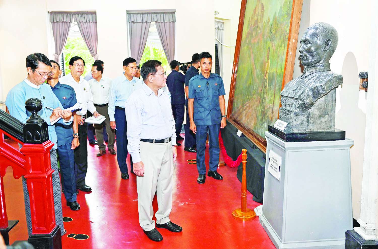 နိုင်ငံတော်လုံခြုံရေးနှင့် အေးချမ်းသာယာရေးကော်မရှင်ဥက္ကဋ္ဌ ဗိုလ်ချုပ်မှူးကြီးမင်းအောင်လှိုင် ဗိုလ်ချုပ်အောင်ဆန်း ပြတိုက်(ရန်ကုန်)၊ ဝန်ကြီးများရုံး(အတွင်းဝန်ရုံး)နှင့် ရန်ကုန်တိုင်းဒေသကြီးတရားလွှတ်တော်တို့သို့ သွားရောက်၍ ပြုပြင်ထိန်းသိမ်းဆောင်ရွက်ထားရှိမှုများအား ကြည့်ရှုစစ်ဆေး