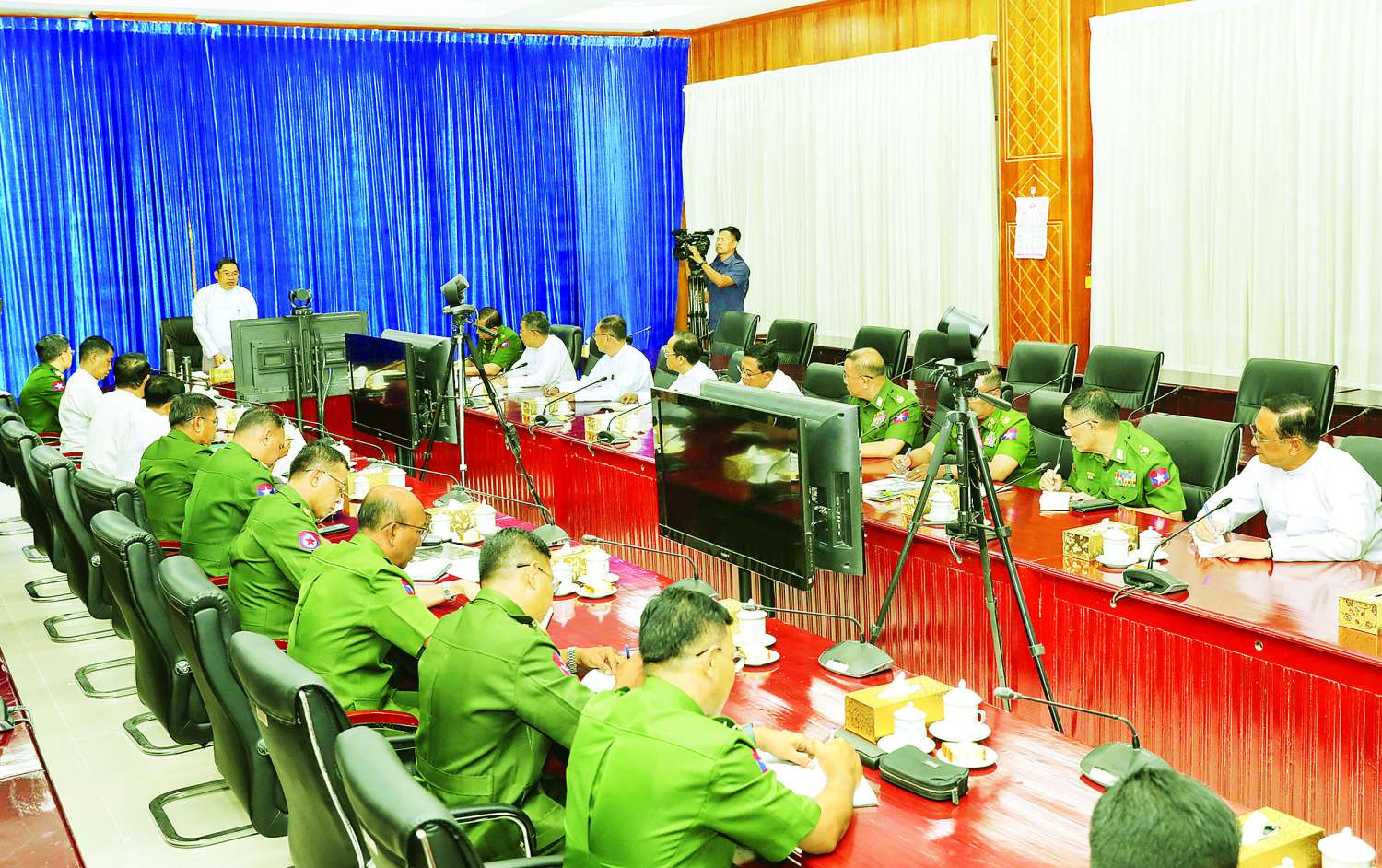 ယာယီသမ္မတဦးမြင့်ဆွေ၏ ဈာပနအခမ်းအနားအား နိုင်ငံတော်ဈာပနအခမ်းအနားအဖြစ် ကျင်းပဆောင်ရွက်နိုင်ရေး လုပ်ငန်းညှိနှိုင်းအစည်းအဝေး ကျင်းပ