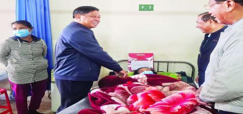 ငွေတောင်ပြည်သို့ သမင်လည်ပြန်
