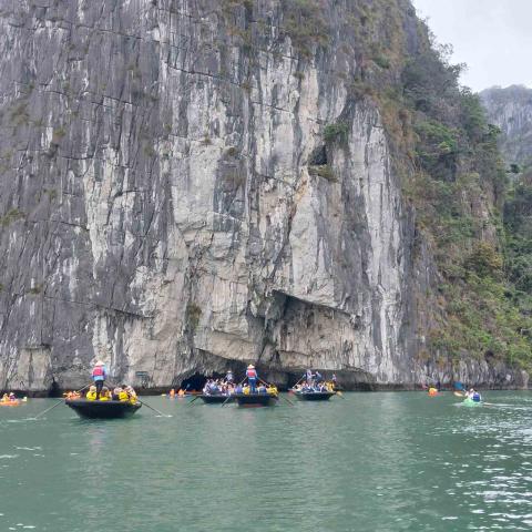 Heading to Lush Bay, a Breathtaking Cave and the Land of Pearl 2