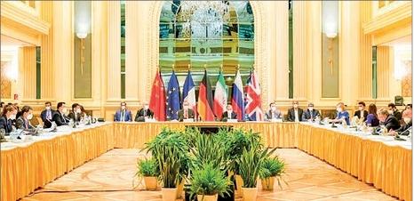  Delegation members from the parties to the Iran nuclear deal —  Germany, France, Britain, China, Russia and Iran — attend a meeting at  the Grand Hotel of Vienna on 19 April 2021. PHOTO: PIX FOR VISUAL  PURPOSE/APA/AFP/FILE