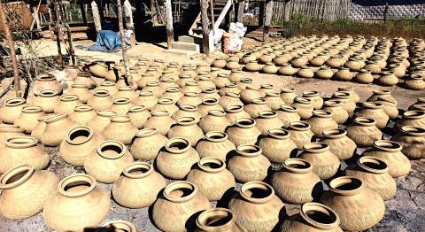 ကျွန်းလှမြို့နယ်၊ ရှမ်းစုကျေးရွာတွင် အိုးလုပ်ငန်းစတင်လုပ်ကိုင်