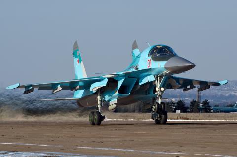 ရုရှားအဆင့်မြင့် Su-34 စူပါဆိုးနစ်ဗုံးကြဲတိုက် လေယာဉ်ဖြင့် ယူကရိန်း အမာခံစခန်းပစ်မှတ်ကို အောင်မြင်စွာ ဗုံးကြဲပစ်ချ